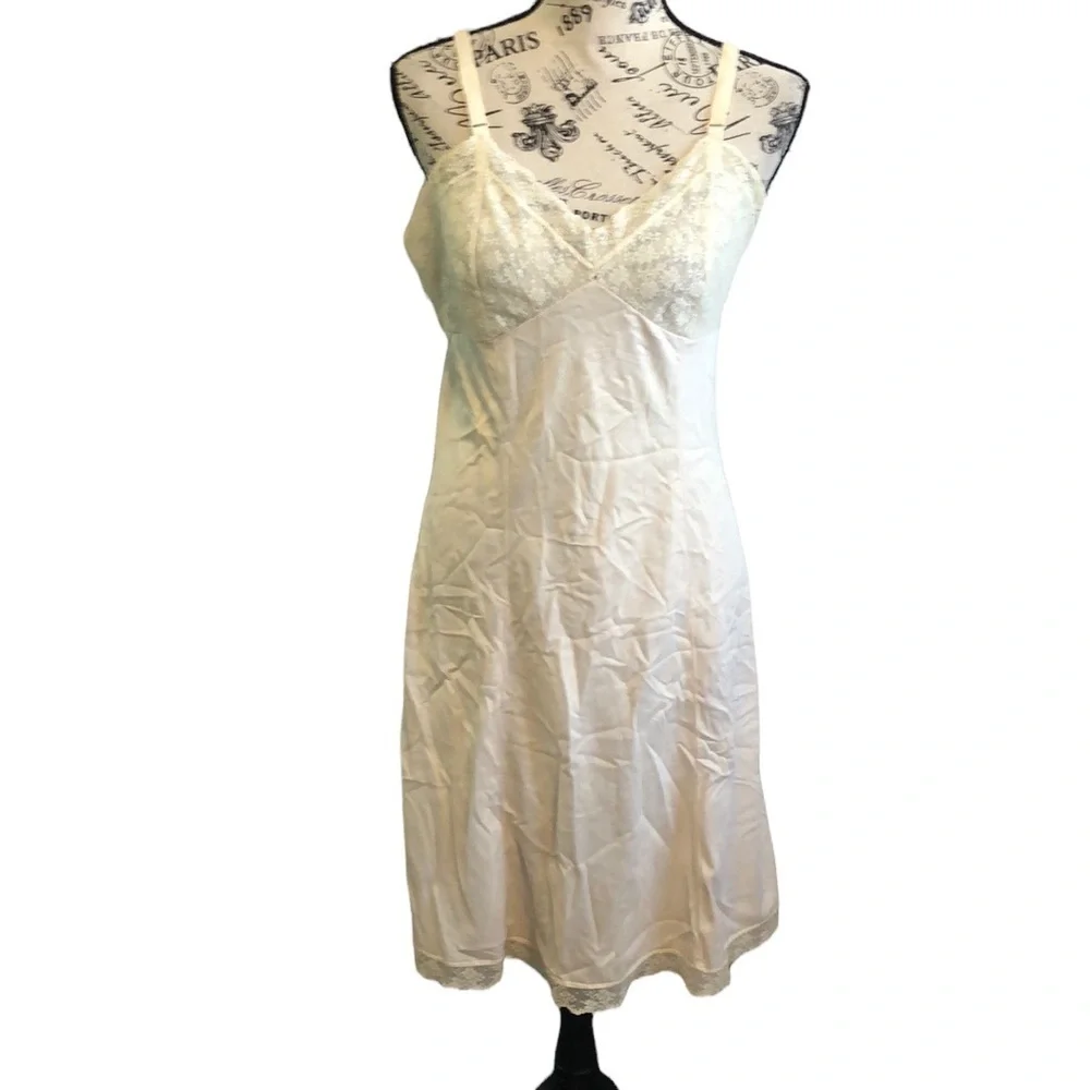 Vintage Gilead Slip Nightgown Lace Trim Cream Size 36 Lingerie